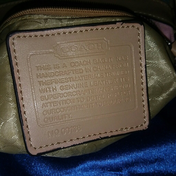 Pretty Pastel COACH CROSSBODY PURSE!! - Picture 6 of 8